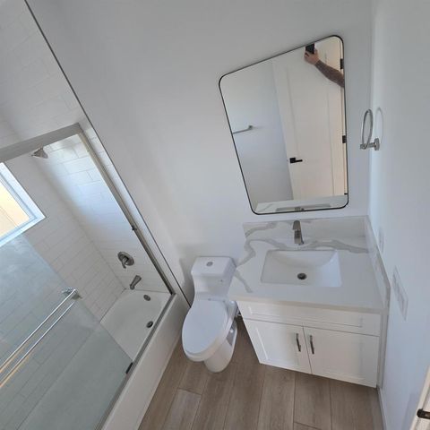324 S Pardee Street 202, San Diego, CA 92113
