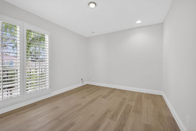 8 Via Sorrento, Palm Beach Gardens, FL 33418