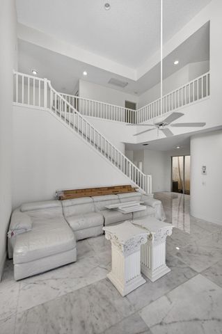 8 Via Sorrento, Palm Beach Gardens, FL 33418