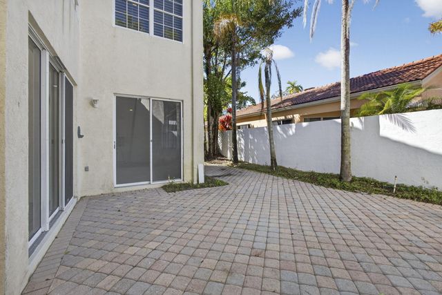8 Via Sorrento, Palm Beach Gardens, FL 33418