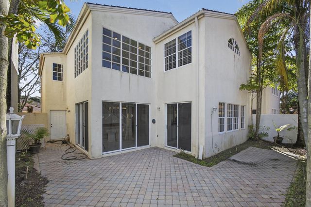 8 Via Sorrento, Palm Beach Gardens, FL 33418