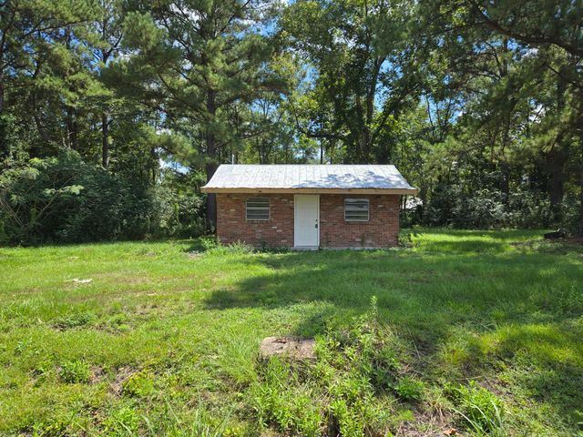 2313 MS-13, Lumberton, MS 39455