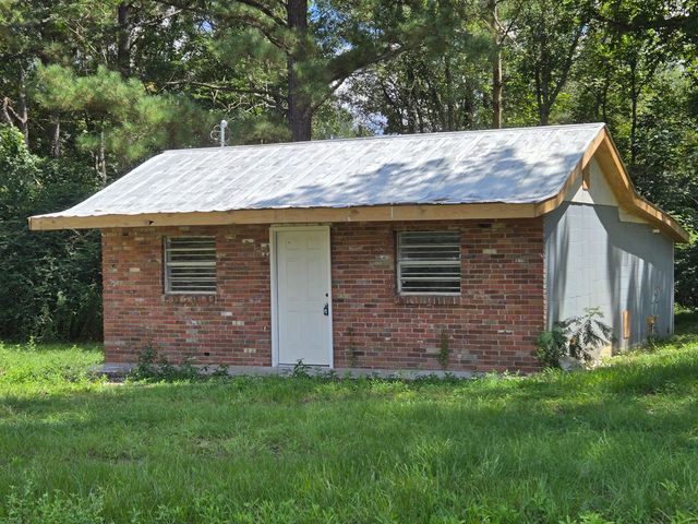 2313 MS-13, Lumberton, MS 39455