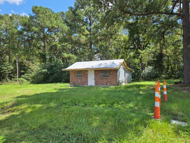 2313 MS-13, Lumberton, MS 39455