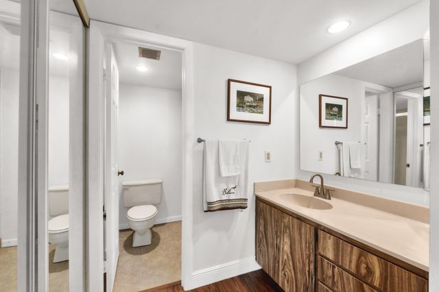 3716 Whitehall Drive 202, West Palm Beach, FL 33401