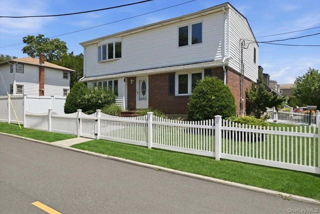 258 Marguerite Avenue, Floral Park, NY 11001