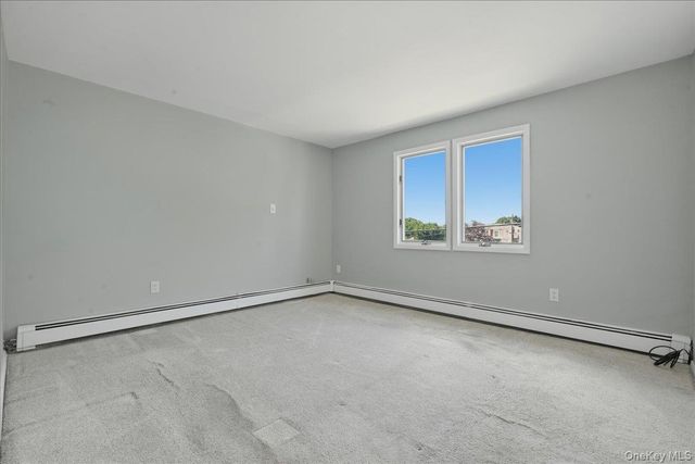 258 Marguerite Avenue, Floral Park, NY 11001