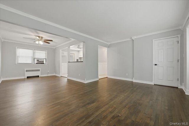 258 Marguerite Avenue, Floral Park, NY 11001