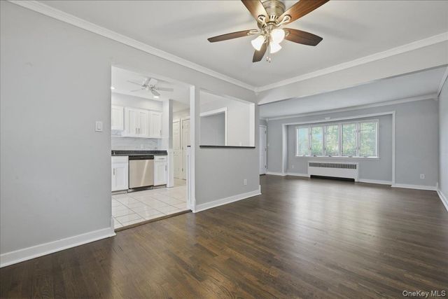 258 Marguerite Avenue, Floral Park, NY 11001