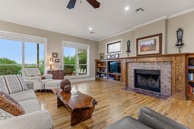 400 Kandus Cove, China Spring, TX 76633