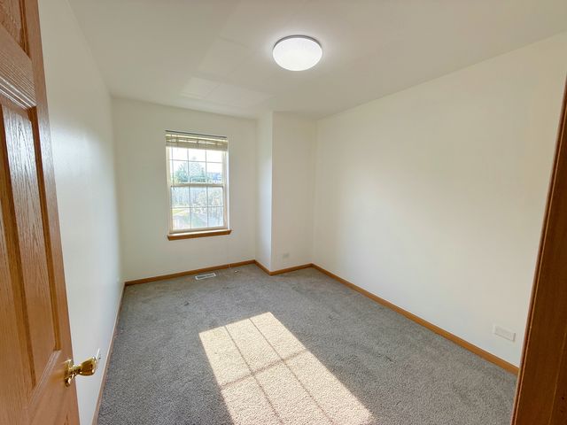 2534 Hillsboro Boulevard 2534, Aurora, IL 60503