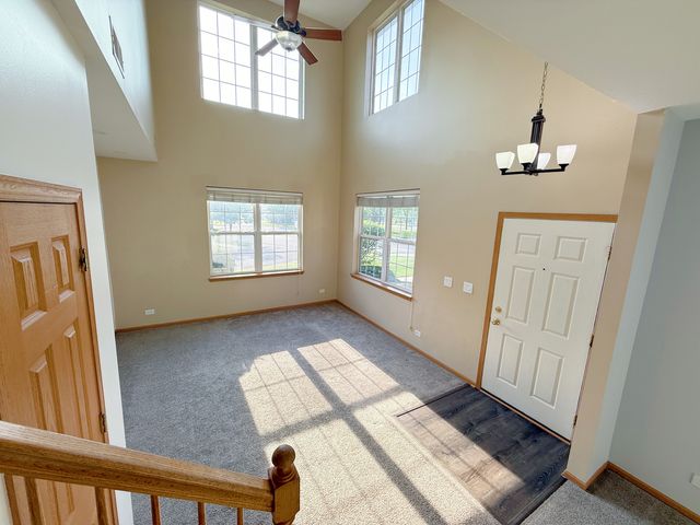2534 Hillsboro Boulevard 2534, Aurora, IL 60503