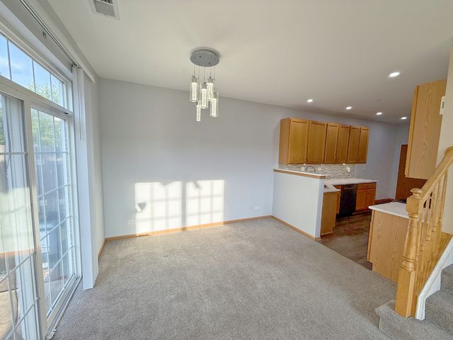 2534 Hillsboro Boulevard 2534, Aurora, IL 60503