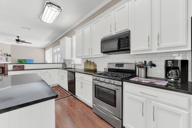 8109 Eagle Drive, Rowlett, TX 75088