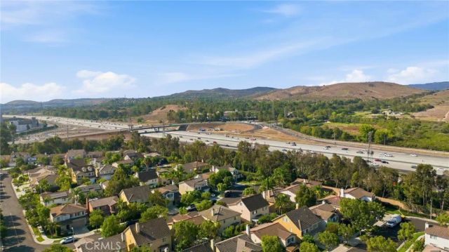 29 Pembroke, Irvine, CA 92618