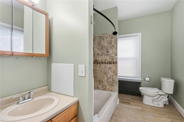 7 Broad Street, Warwick, RI 02888