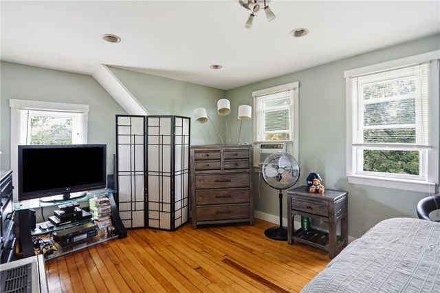 7 Broad Street, Warwick, RI 02888