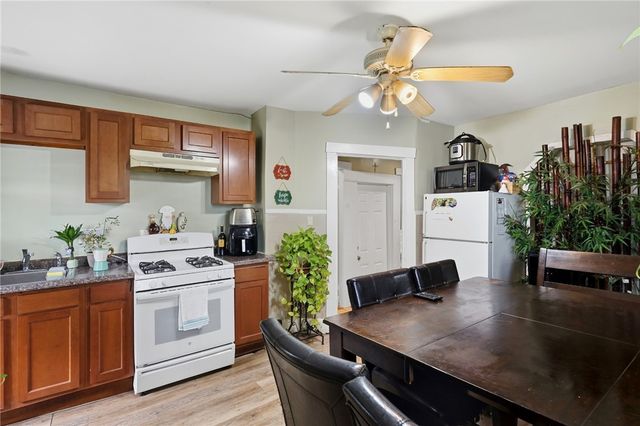 7 Broad Street, Warwick, RI 02888