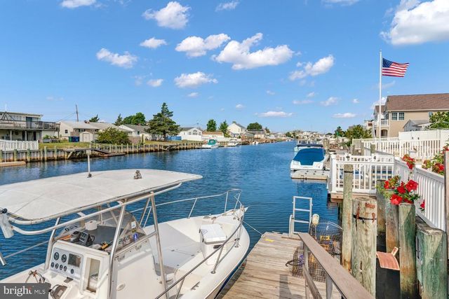 15 W MULLICA RD, Little Egg Harbor Twp, NJ 08087