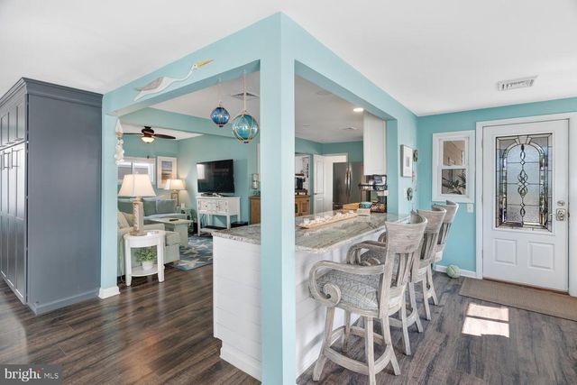 15 W MULLICA RD, Little Egg Harbor Twp, NJ 08087