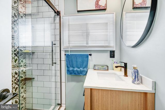 15 W MULLICA RD, Little Egg Harbor Twp, NJ 08087