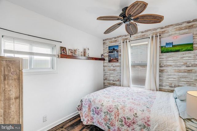 15 W MULLICA RD, Little Egg Harbor Twp, NJ 08087