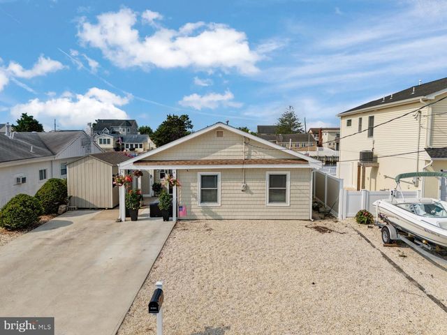 15 W MULLICA RD, Little Egg Harbor Twp, NJ 08087
