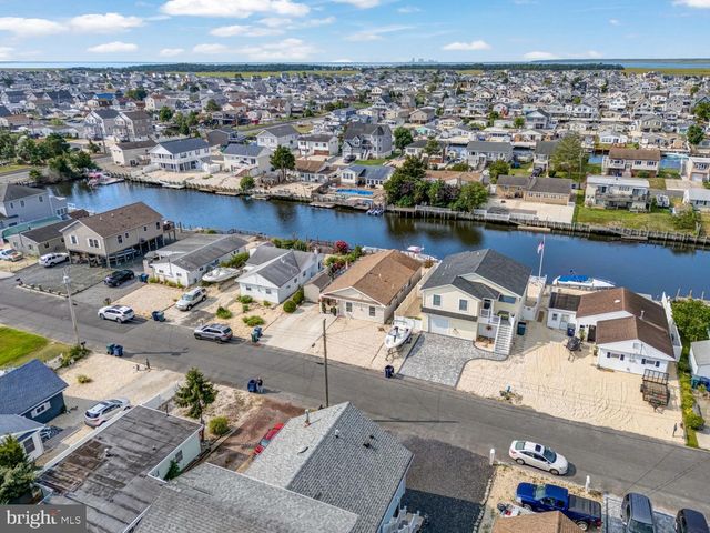 15 W MULLICA RD, Little Egg Harbor Twp, NJ 08087
