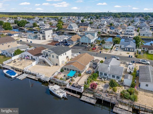 15 W MULLICA RD, Little Egg Harbor Twp, NJ 08087