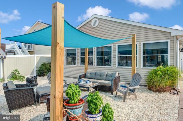 15 W MULLICA RD, Little Egg Harbor Twp, NJ 08087