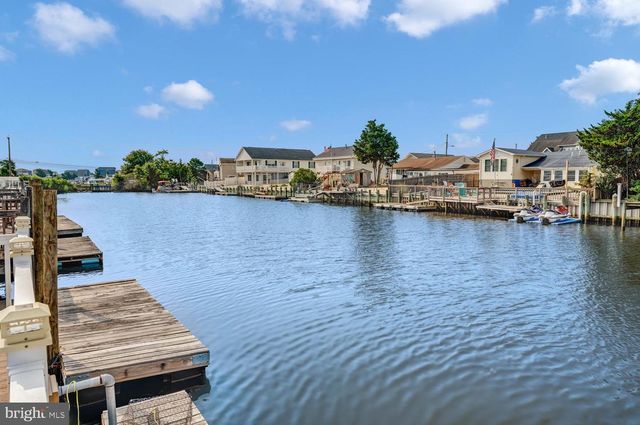 15 W MULLICA RD, Little Egg Harbor Twp, NJ 08087