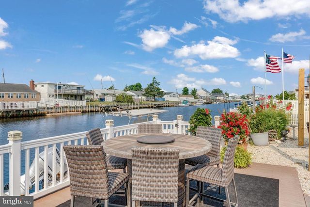 15 W MULLICA RD, Little Egg Harbor Twp, NJ 08087