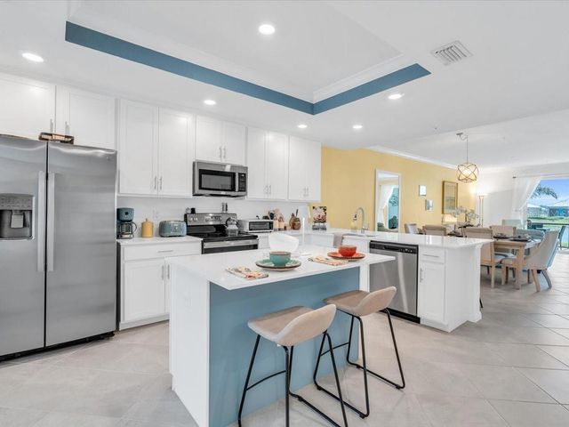 14214 HERITAGE LANDING BOULEVARD 817, Punta Gorda, FL 33955