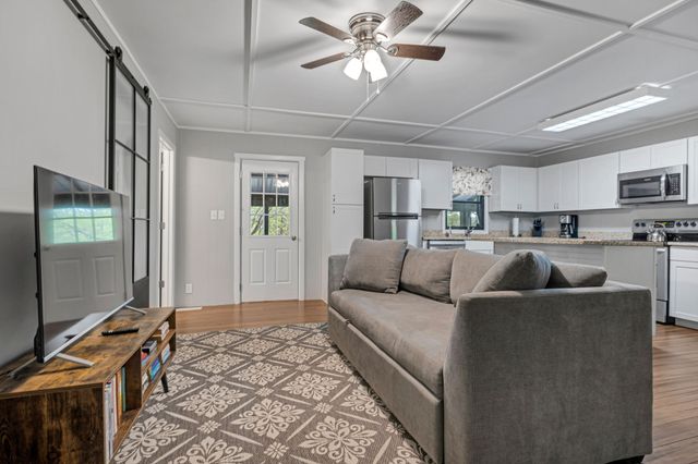 1890 Potts Camp Rd, Smithville, TN 37166