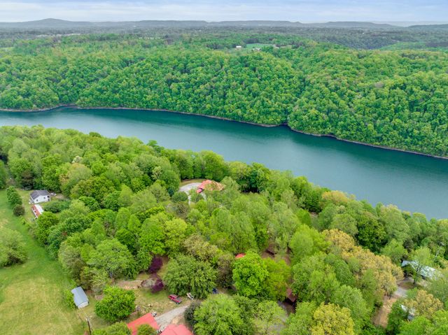 1890 Potts Camp Rd, Smithville, TN 37166