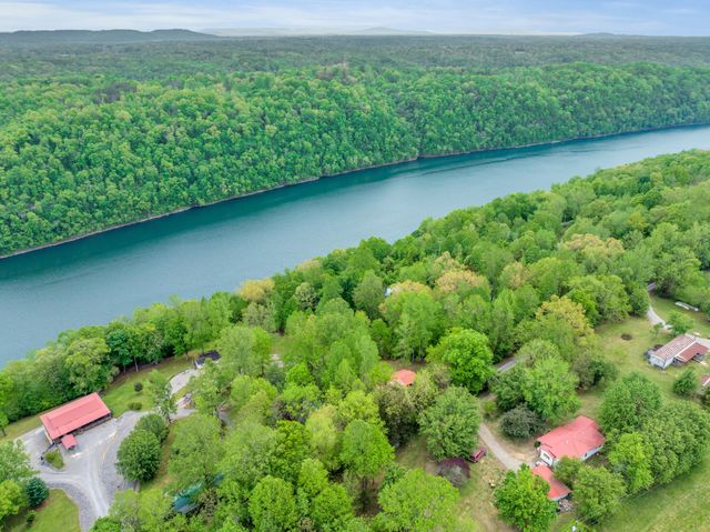 1890 Potts Camp Rd, Smithville, TN 37166
