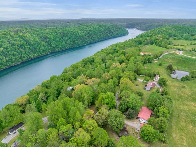 1890 Potts Camp Rd, Smithville, TN 37166