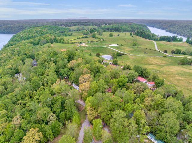 1890 Potts Camp Rd, Smithville, TN 37166