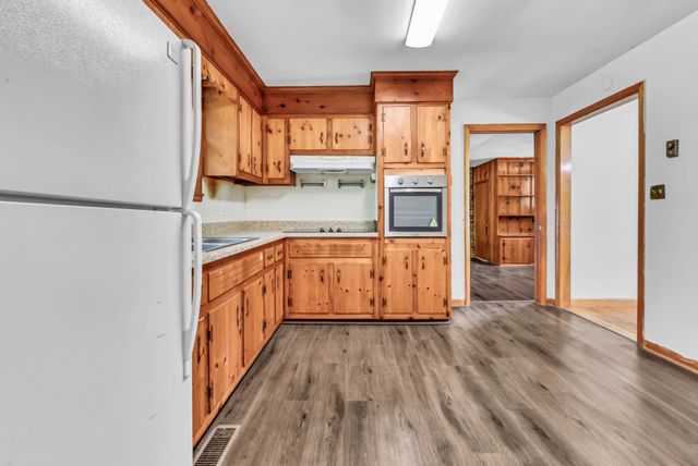 19 Charlemagne Blvd, Clarksville, TN 37042
