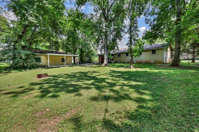 19 Charlemagne Blvd, Clarksville, TN 37042
