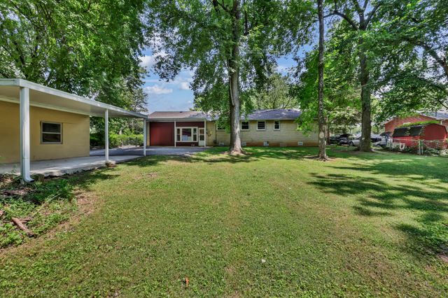 19 Charlemagne Blvd, Clarksville, TN 37042