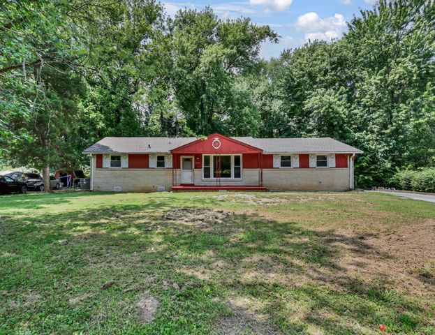 19 Charlemagne Blvd, Clarksville, TN 37042