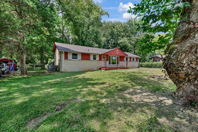 19 Charlemagne Blvd, Clarksville, TN 37042