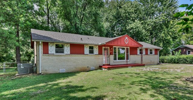 19 Charlemagne Blvd, Clarksville, TN 37042