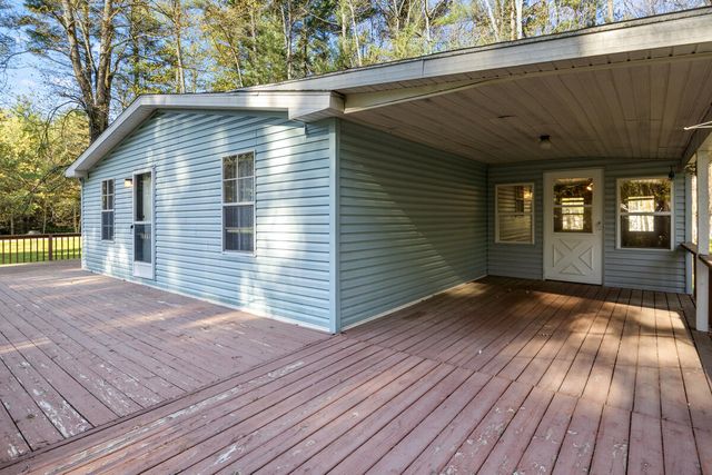 8943 E 36th Street, Newaygo, MI 49337
