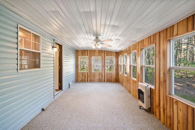 8943 E 36th Street, Newaygo, MI 49337
