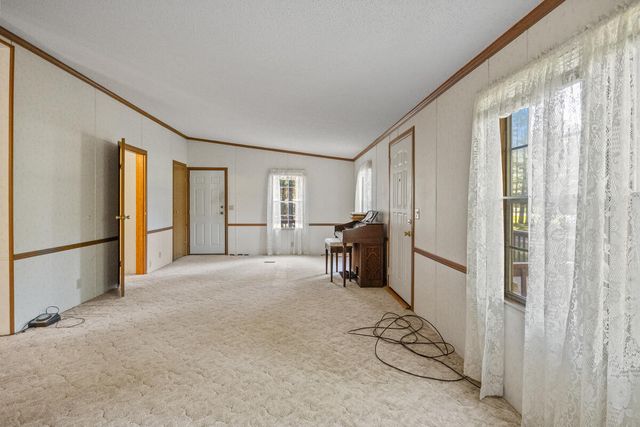 8943 E 36th Street, Newaygo, MI 49337