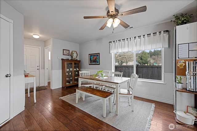 17619 Silver Creek Avenue E, Puyallup, WA 98375