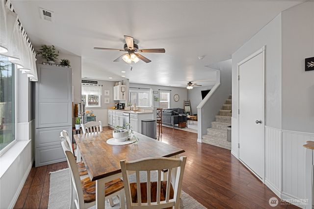 17619 Silver Creek Avenue E, Puyallup, WA 98375