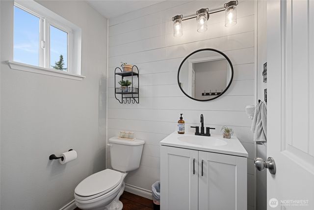 17619 Silver Creek Avenue E, Puyallup, WA 98375